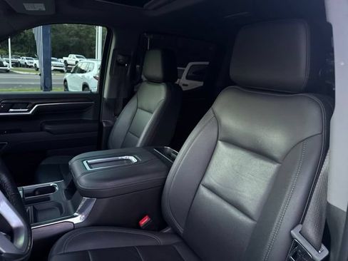 Used 2022 GMC Sierra 1500 SLT w/ SLT Premium Plus Package AWD/4WD image 11