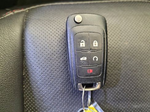 Used 2017 Chevrolet Equinox Premier w/ Enhanced Convenience Package image 32