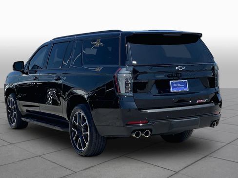Used 2025 Chevrolet Suburban RST w/ Comfort Package AWD/4WD image 12