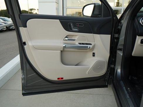 New 2026 Mercedes-Benz GLB 250 image 14