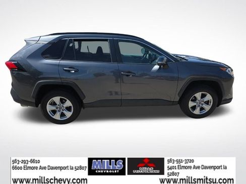 Used 2020 Toyota RAV4 XLE AWD/4WD image 6