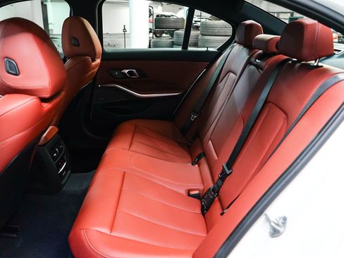 Used 2026 BMW 330i Sedan w/ Convenience Package RWD image 19