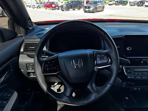 Used 2024 Honda Ridgeline Black Edition image 14