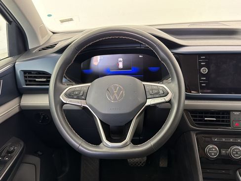 Used 2024 Volkswagen Taos SE FWD image 11