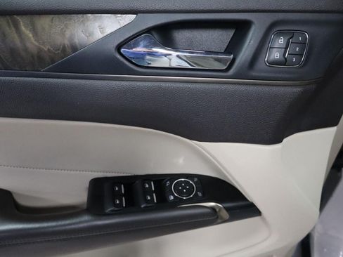 Used 2019 Lincoln MKC Reserve w/ MKC Climate Package AWD/4WD image 12