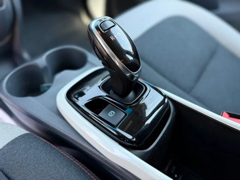 Used 2020 Chevrolet Bolt LT FWD image 38