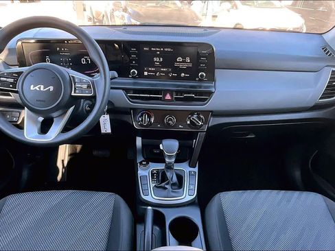 Used 2025 Kia Seltos LX image 13