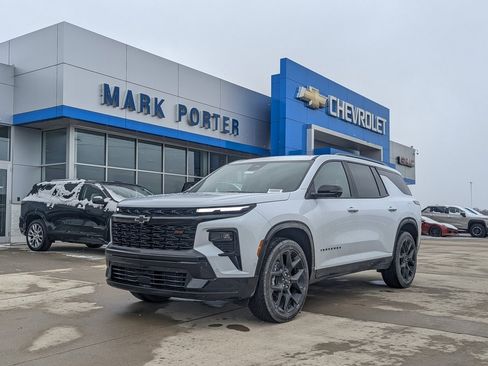 New 2026 Chevrolet Traverse RS w/ LPO, Floor Liner Package image 1