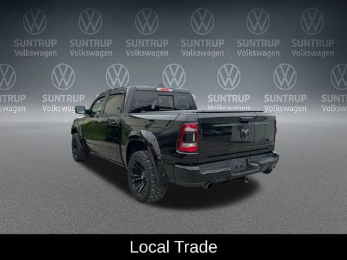 Used 2020 RAM 1500 Limited w/ Black Appearance Package AWD/4WD image 4