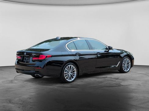 Used 2023 BMW 530i xDrive w/ Convenience Package AWD/4WD image 7