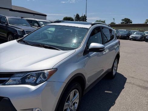 Used 2013 Toyota RAV4 XLE AWD/4WD image 34
