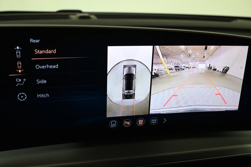 New 2026 Cadillac Lyriq Luxury w/ LPO, Floor Liner Package AWD/4WD image 30