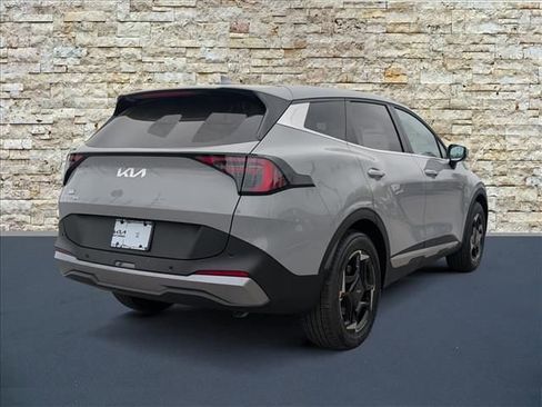 New 2026 Kia Sportage EX FWD image 5