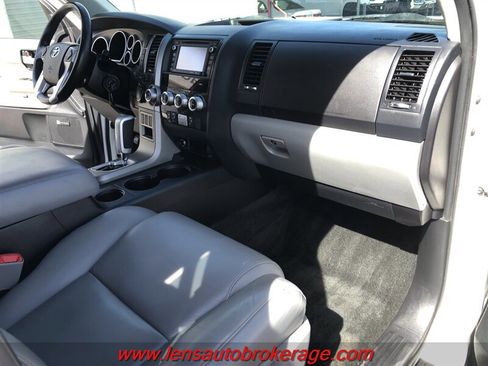 Used 2017 Toyota Sequoia Limited w/ Safety & Convenience Package RWD image 24