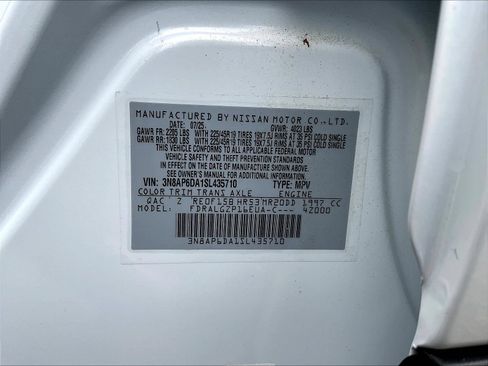 Certified 2025 Nissan Kicks SR FWD image 21