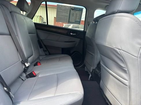 Used 2019 Subaru Outback 3.6R Limited AWD/4WD image 13