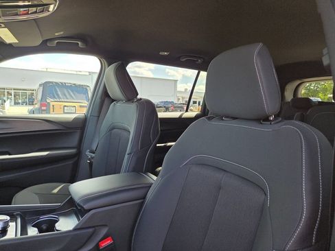 New 2026 Jeep Grand Cherokee L Laredo RWD image 13