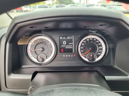 Used 2024 RAM 1500 Classic SLT image 20