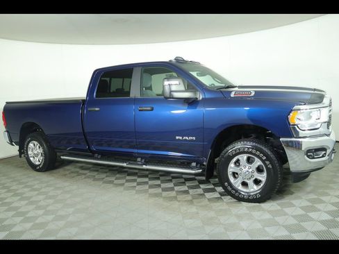 Used 2023 RAM 2500 Big Horn w/ Level B Equipment Group image 2
