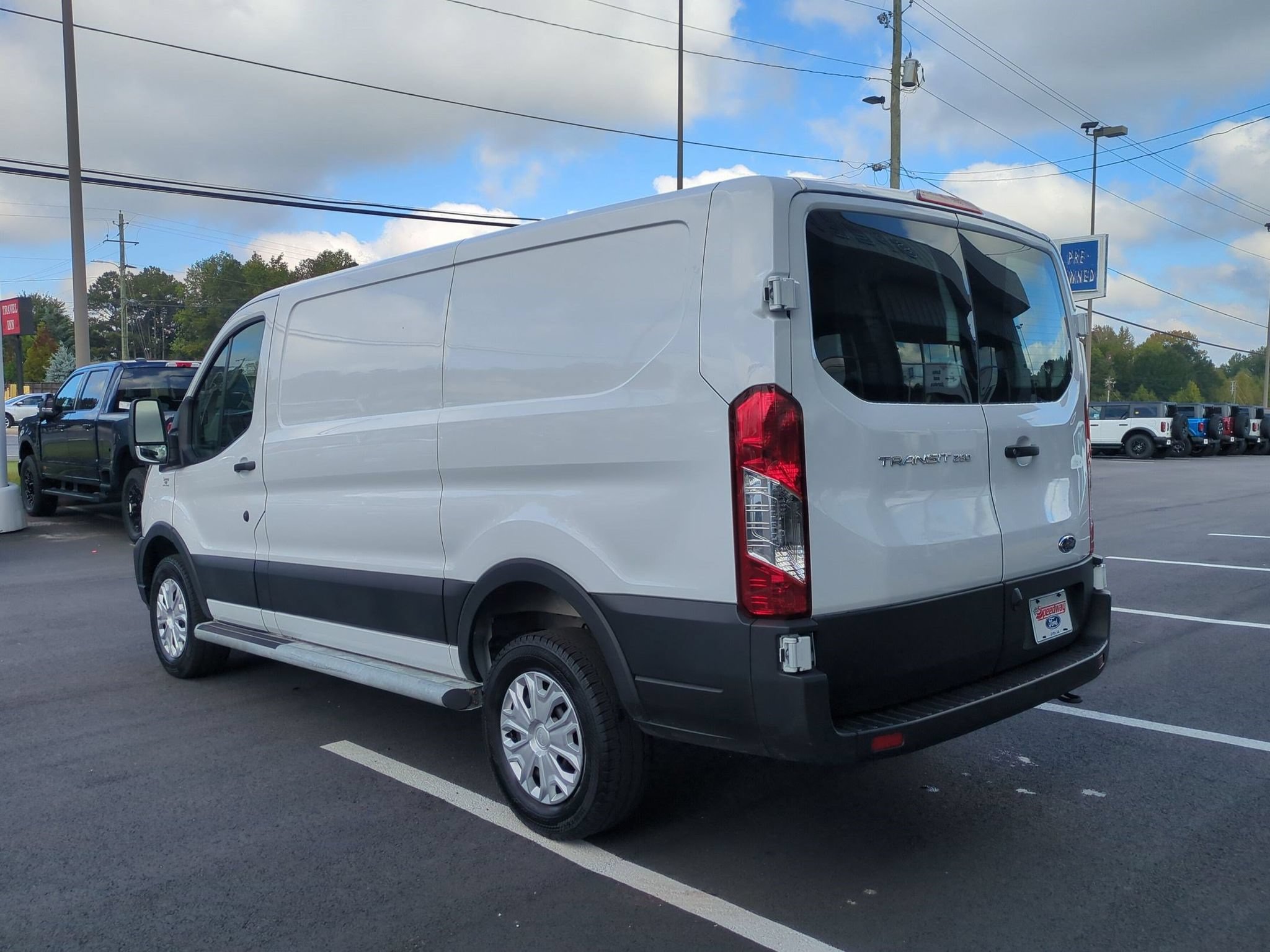 Certified 2025 Ford Transit 250 Low Roof w/ Exterior Upgrade Package RWD image 9