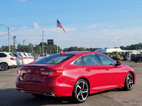 Used 2019 Honda Accord Sport image 8