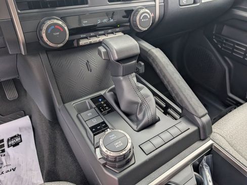 New 2026 Toyota 4Runner SR5 image 17