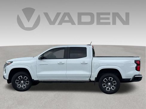 Used 2024 Chevrolet Colorado LT w/ LT Convenience Package III RWD image 32