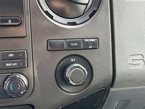 Used 2012 Ford F450 XL w/ Snow Plow Prep Pkg image 26