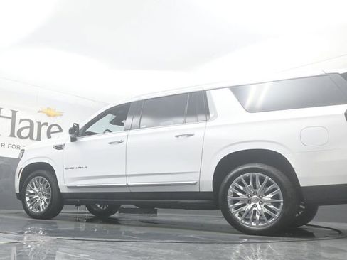 Used 2025 GMC Yukon XL Denali AWD/4WD image 54