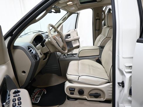 Used 2006 Lincoln Mark LT 4x4 image 5