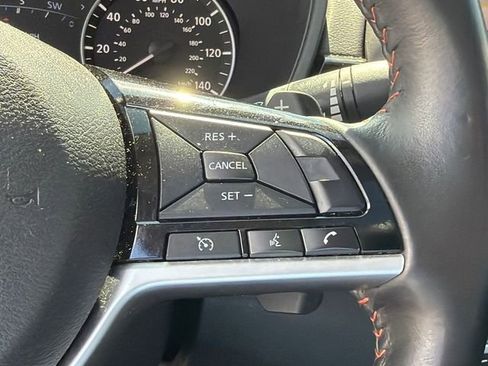 Used 2023 Nissan Altima 2.5 SR w/ SR Premium Package image 25