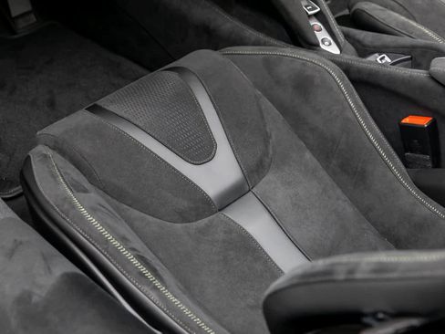 New 2026 McLaren 750S Spider image 25