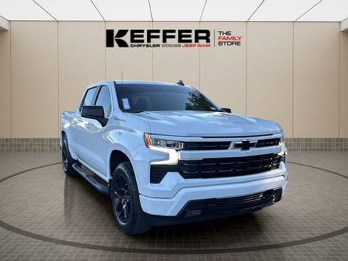 Used 2026 Chevrolet Silverado 1500 RST w/ RST Select Package AWD/4WD image 8