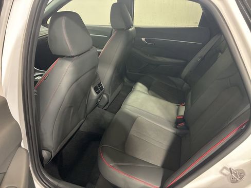 Used 2023 Hyundai Sonata SEL Plus image 11