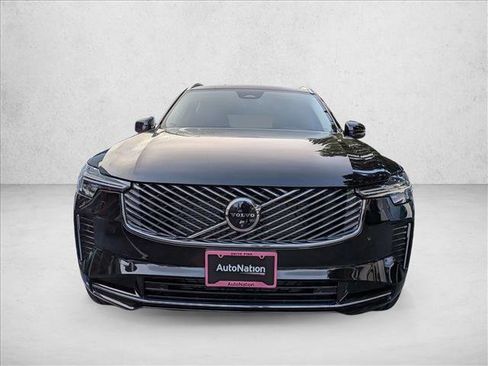 Certified 2025 Volvo XC90 B6 Plus w/ Protection Package Premier image 2