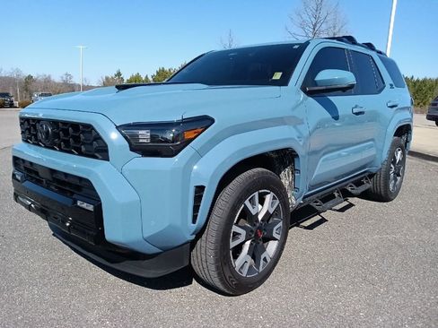 Used 2025 Toyota 4Runner TRD Sport Premium image 7