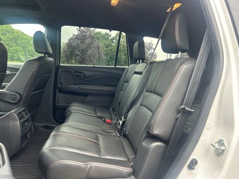Used 2022 Honda Pilot TrailSport image 7