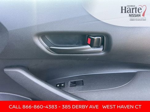 Used 2022 Toyota Corolla LE image 32