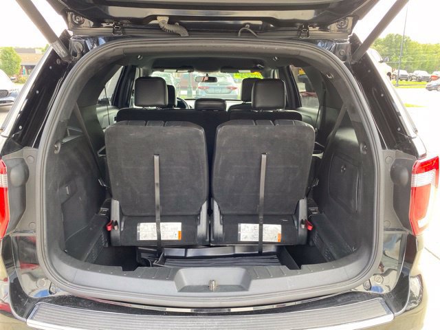 Used 2018 Ford Explorer XLT w/ Equipment Group 202A AWD/4WD image 8