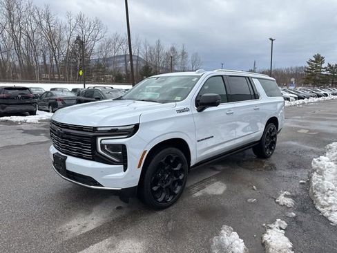 New 2026 Chevrolet Suburban High Country AWD/4WD image 35