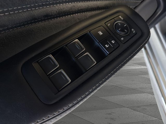 Used 2018 Lexus LS 500 F Sport w/ Accessory Package (Z2) RWD image 9