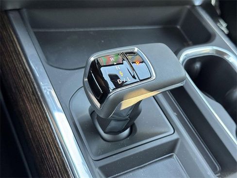 New 2026 GMC Sierra 1500 Elevation image 13