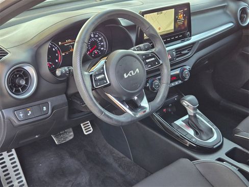 Used 2024 Kia Forte GT-Line w/ GT-Line Premium Package image 10