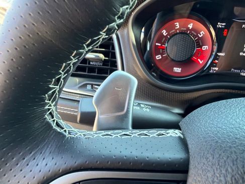 Used 2022 Dodge Challenger SRT Hellcat RWD image 28