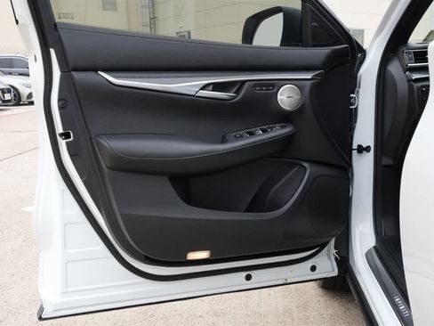 Certified 2025 INFINITI QX50 Sport image 18