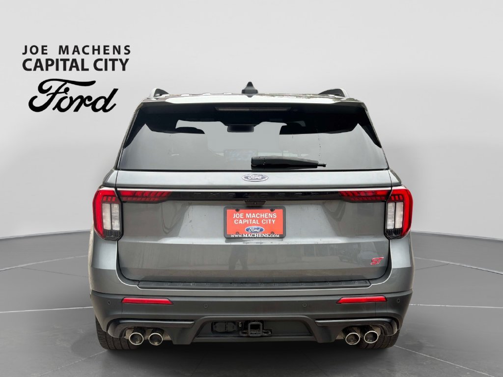 Used 2025 Ford Explorer ST AWD/4WD image 6