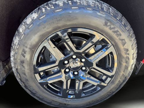 Used 2025 Chevrolet Silverado 1500 Custom w/ Turbomax Blackout Package AWD/4WD image 9