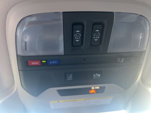 Used 2023 Subaru Crosstrek 2.0i Premium image 36