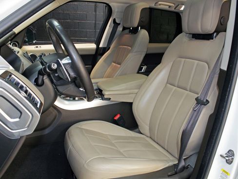 Used 2019 Land Rover Range Rover Sport Supercharged image 32