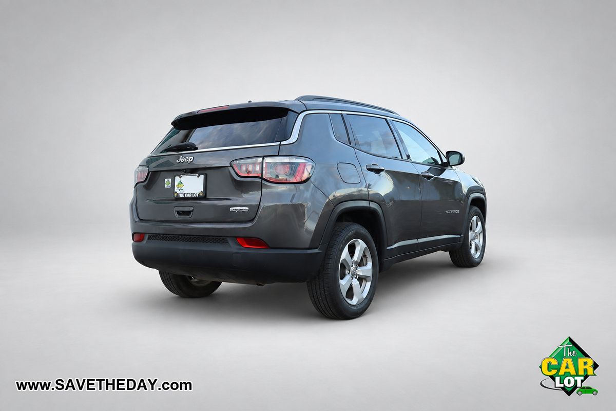 Used 2018 Jeep Compass Latitude FWD image 8